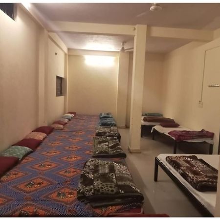 Hotel Mahakal Vishram, اوجاين المظهر الخارجي الصورة