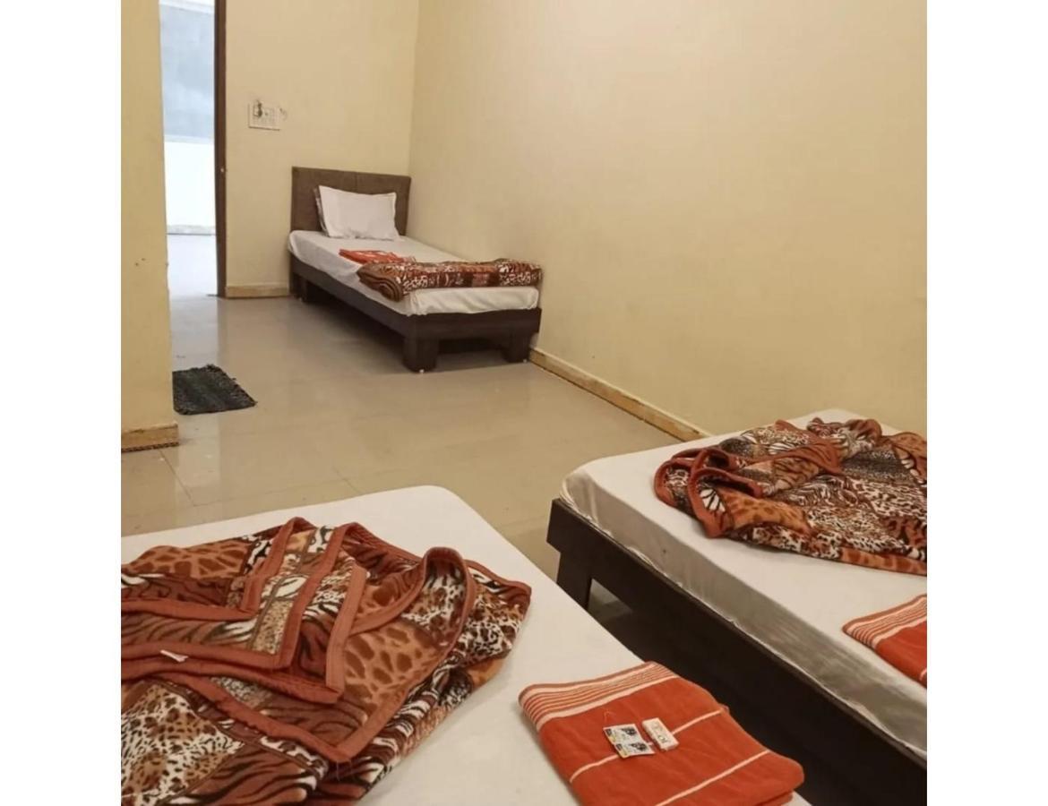 Hotel Mahakal Vishram, اوجاين المظهر الخارجي الصورة
