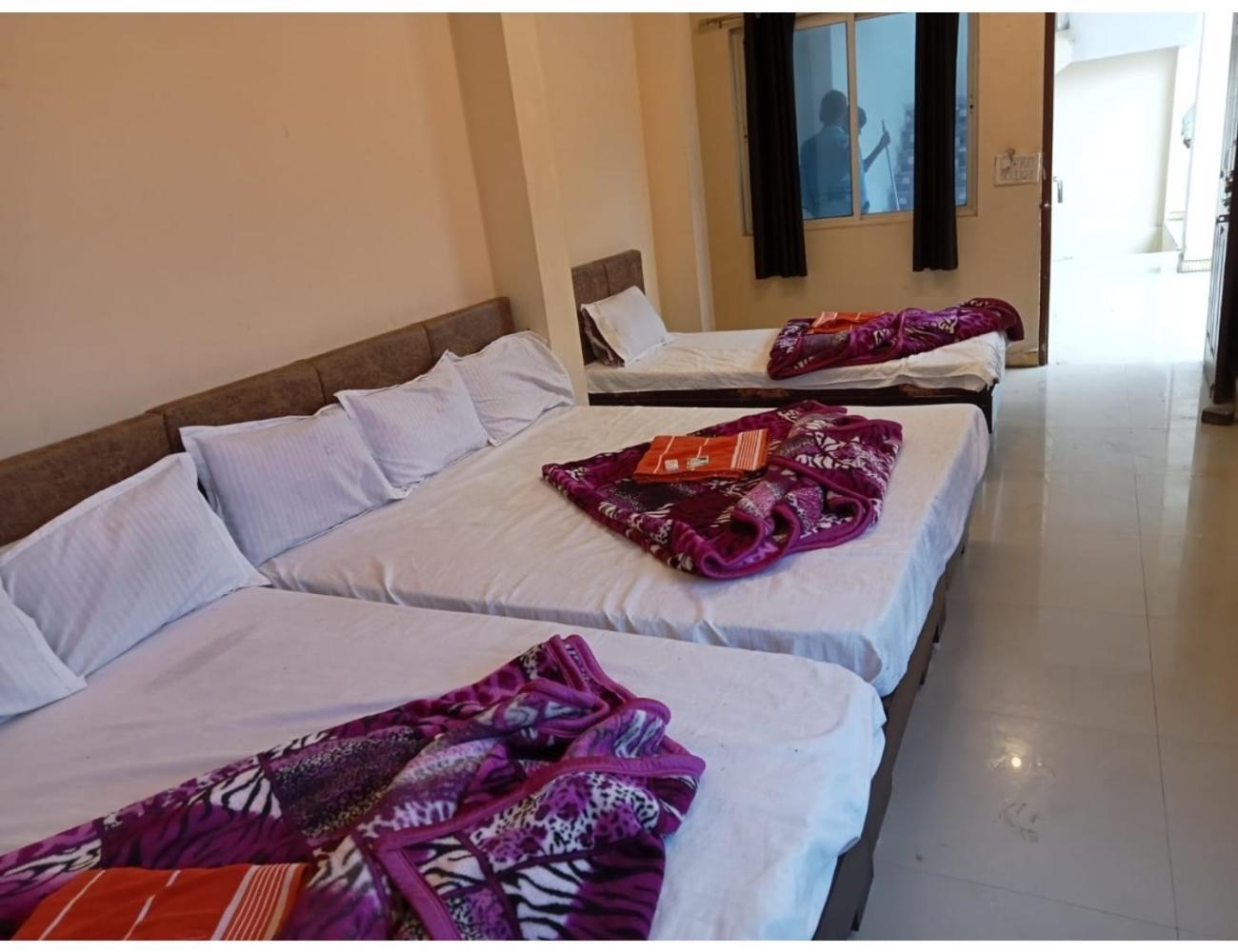 Hotel Mahakal Vishram, اوجاين المظهر الخارجي الصورة