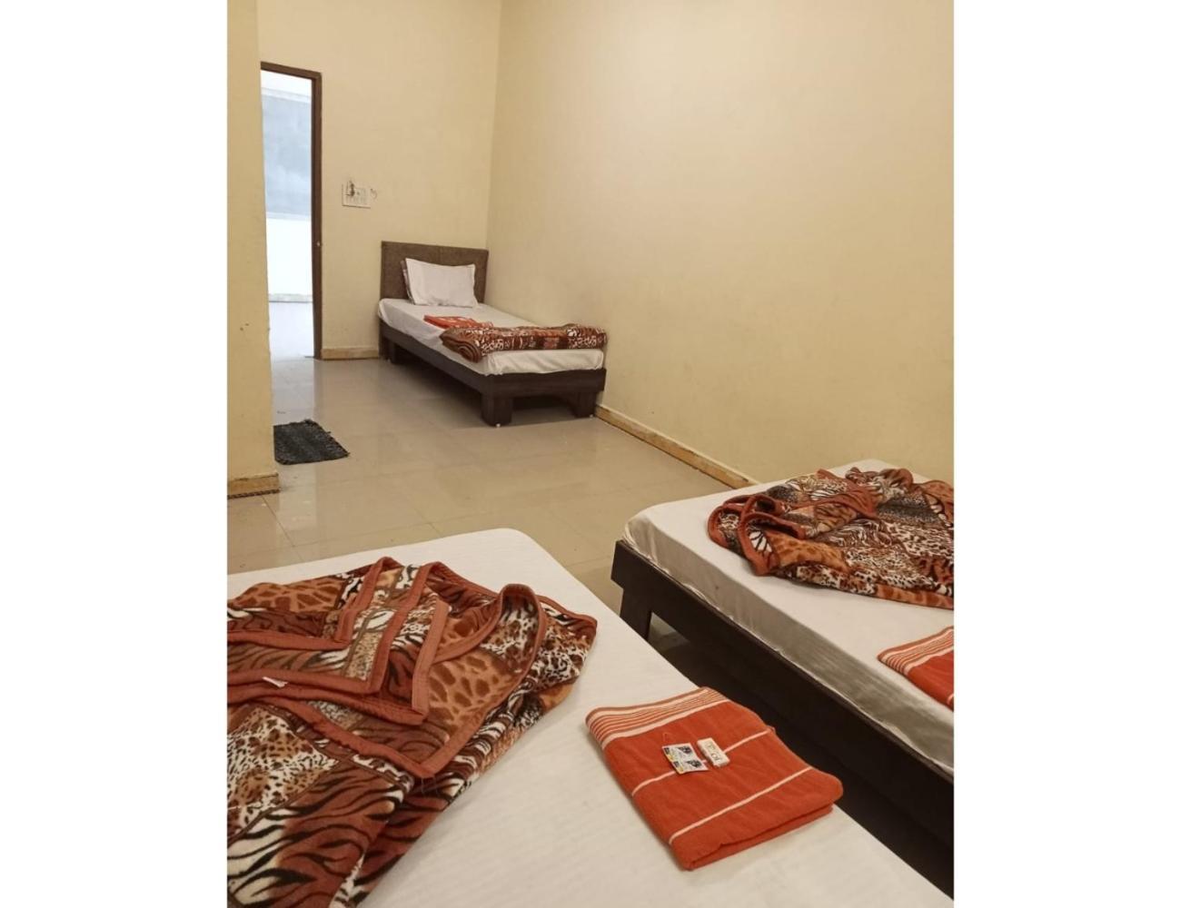 Hotel Mahakal Vishram, اوجاين المظهر الخارجي الصورة